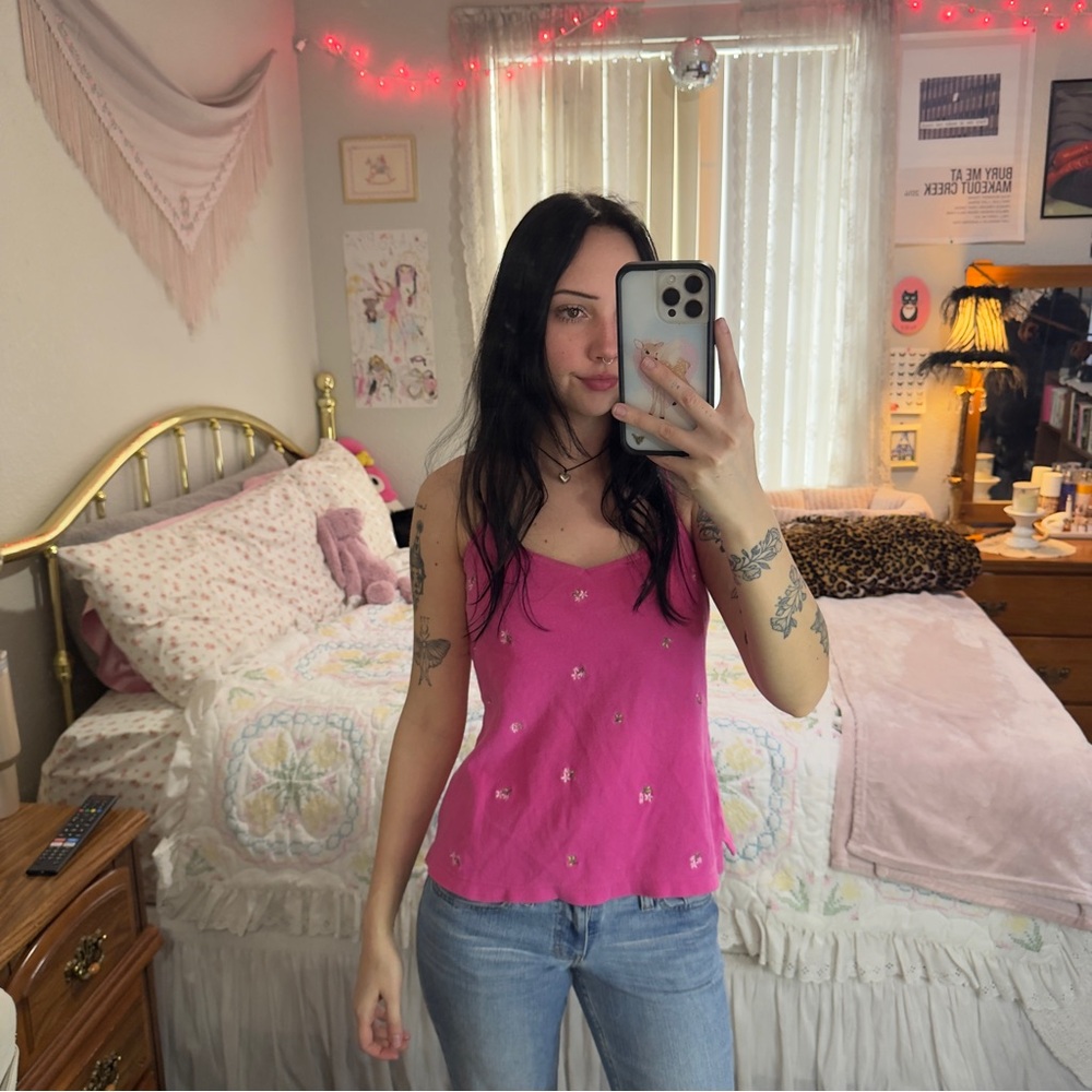 Y2K Women’s Pink Floral Embroidered Tank Top